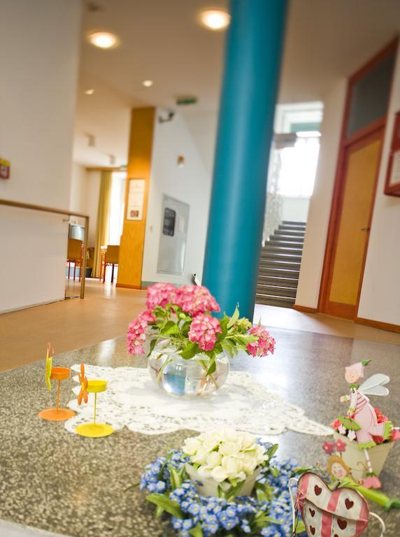 Haus Mobene - Hotel Garni กราซ ภายนอก รูปภาพ