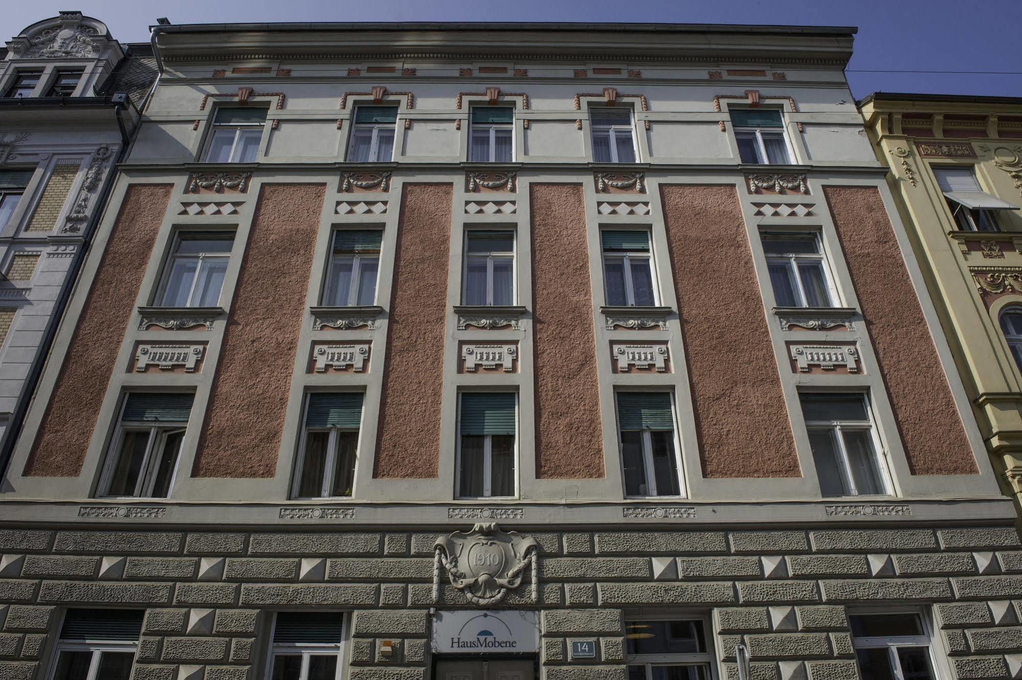 Haus Mobene - Hotel Garni กราซ ภายนอก รูปภาพ